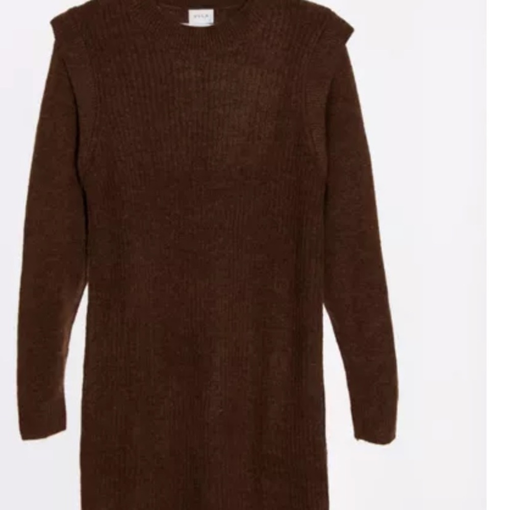 Fitted dress with puff sleeve